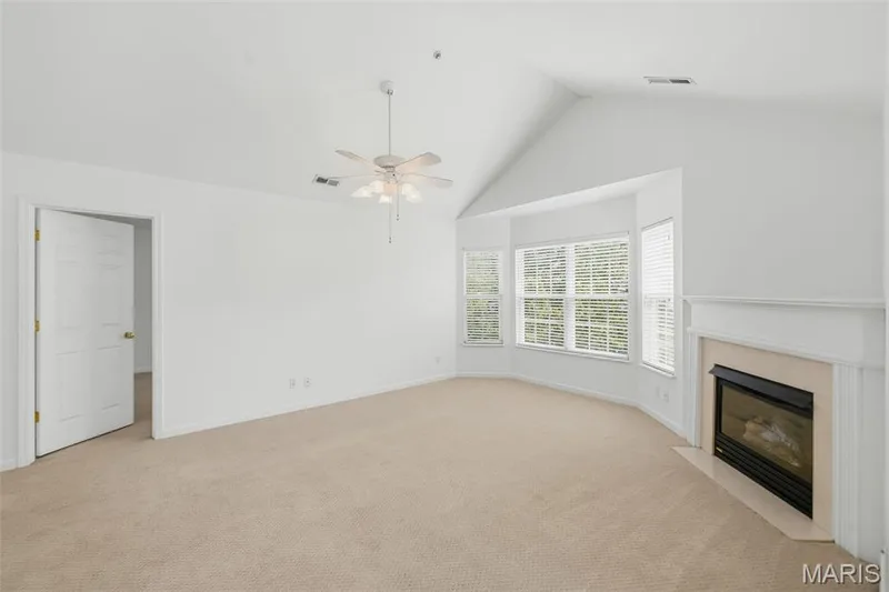410 Benton Drive #L, St Peters, MO 63376 — listing photo 12 of 34
