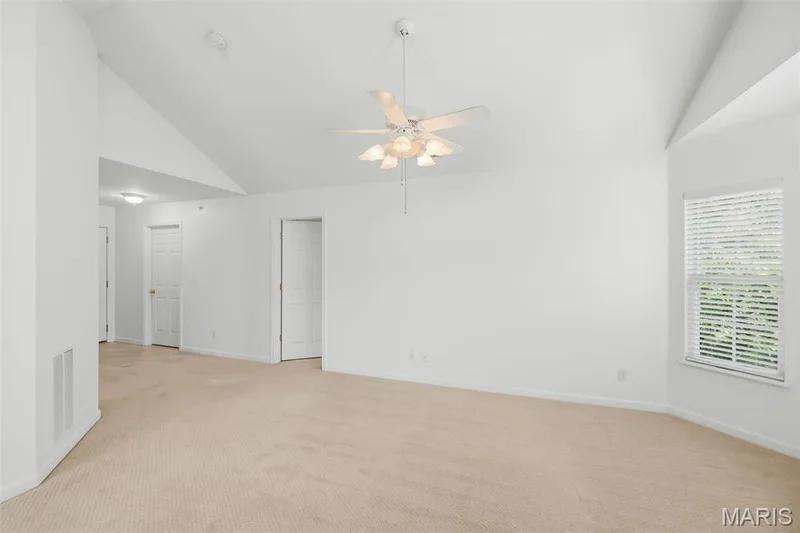 410 Benton Drive #L, St Peters, MO 63376 — listing photo 13 of 34