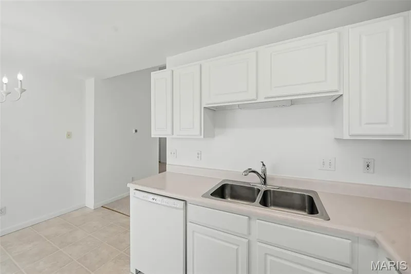 410 Benton Drive #L, St Peters, MO 63376 — listing photo 22 of 34