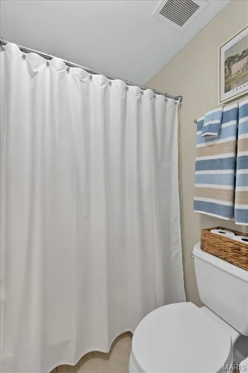 1512 Bedford Forge Court #14, Chesterfield, MO 63017 — listing photo 25 of 32