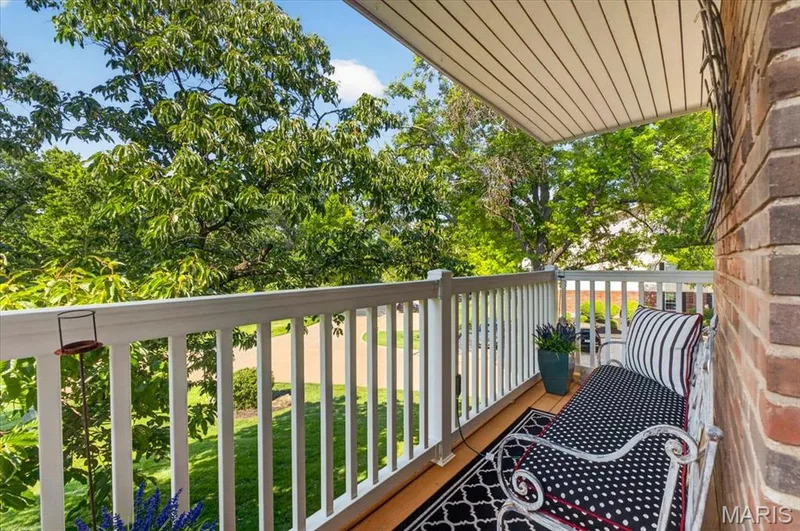 1512 Bedford Forge Court #14, Chesterfield, MO 63017 — listing photo 27 of 32