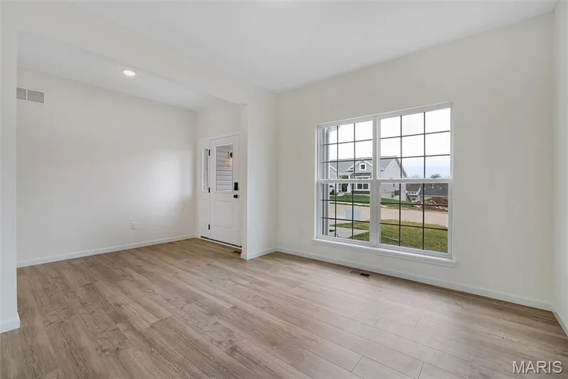 276 Osprey Court, Lake St. Louis, MO 63367 — listing photo 5 of 47