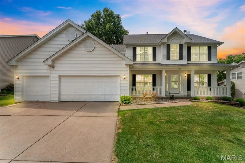 1442 Norwood Hills Drive, O'Fallon, MO β listing photo 1