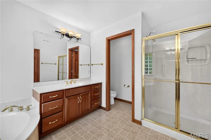 3201 Bear Tracks Drive, Wentzville, MO 63385 — listing photo 19 of 56