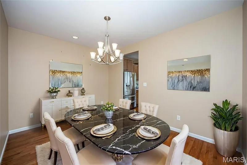 Virtual Staging — 257 Letham Court, St Charles, MO 63301