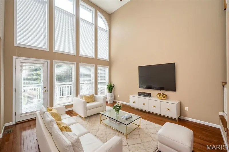 Virtual Staging — 257 Letham Court, St Charles, MO 63301