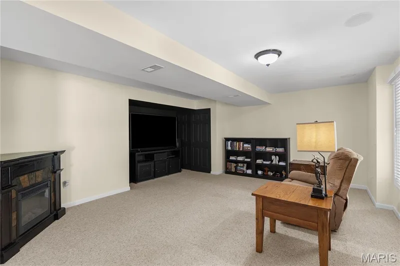 1404 Devonshire County Drive, Wentzville, MO 63385 — listing photo 22 of 36