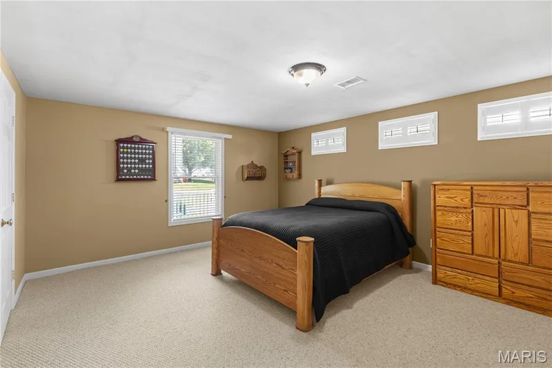 1404 Devonshire County Drive, Wentzville, MO 63385 — listing photo 23 of 36