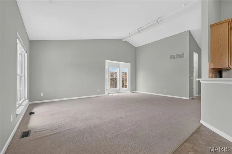 922 Penny Lane, St Peters, MO 63376 — listing photo 6 of 36