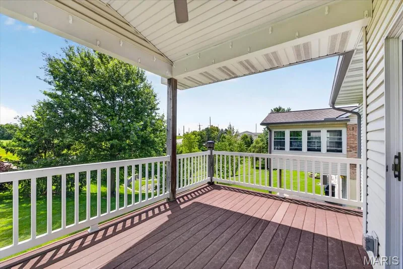 922 Penny Lane, St Peters, MO 63376 — listing photo 2 of 36