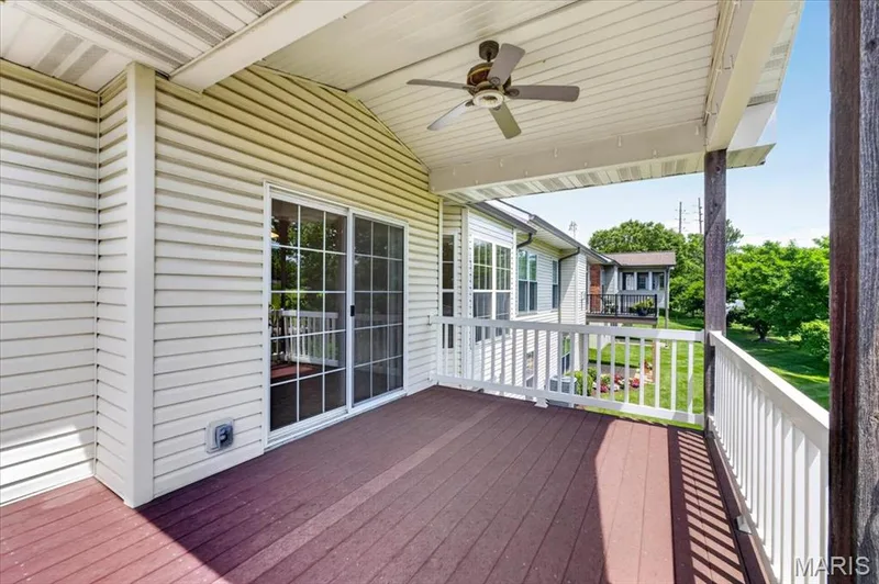922 Penny Lane, St Peters, MO 63376 — listing photo 11 of 36