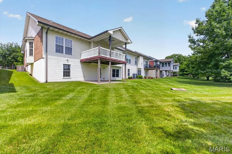 922 Penny Lane, St Peters, MO 63376 — listing photo 34 of 36
