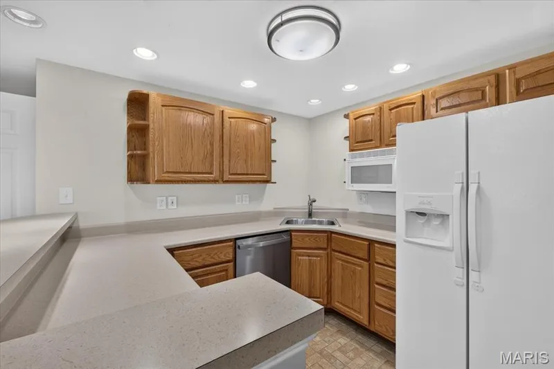 922 Penny Lane, St Peters, MO 63376 — listing photo 27 of 36