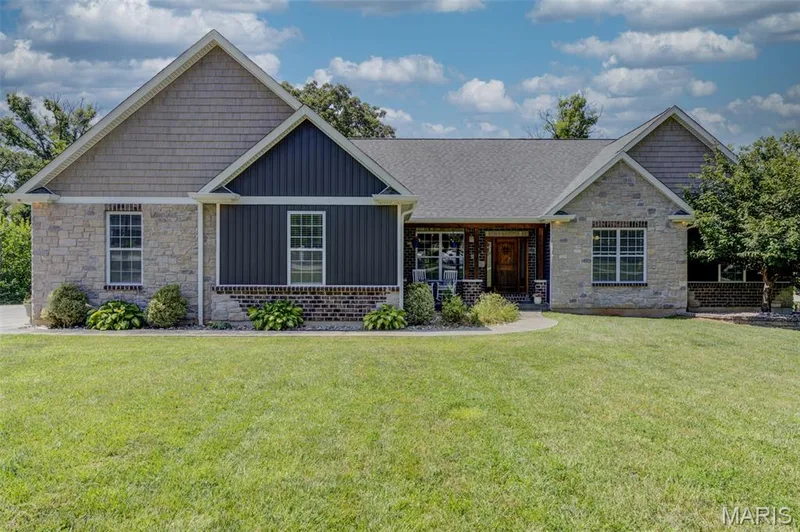 117 Conor Court, New Melle, MO β listing photo 1