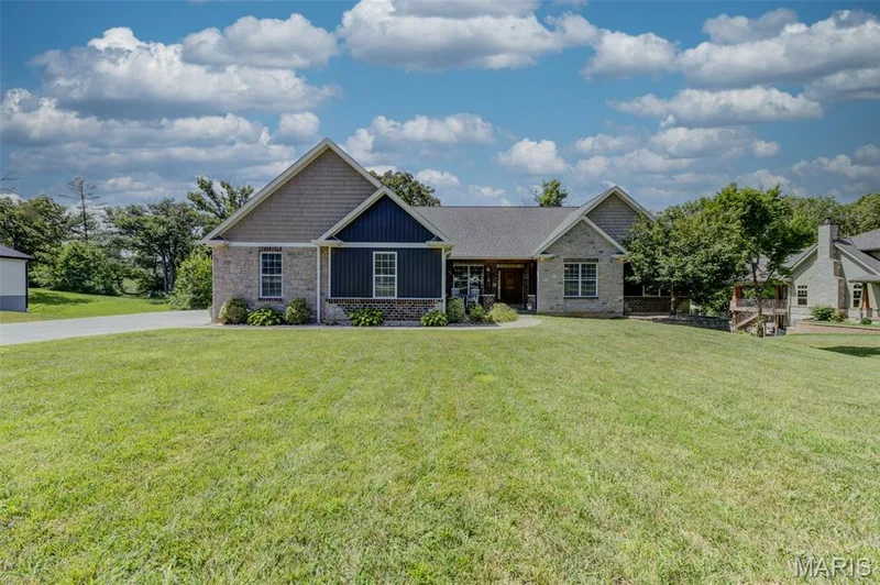 117 Conor Court, New Melle, MO 63365 — listing photo 7 of 83