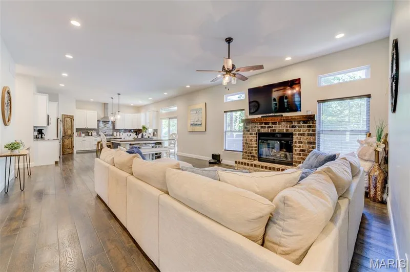 117 Conor Court, New Melle, MO 63365 — listing photo 15 of 83