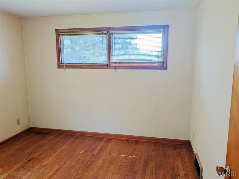 3901 Highway D, Defiance, MO 63341 — listing photo 17 of 32