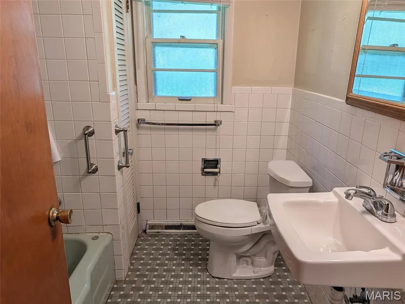 3901 Highway D, Defiance, MO 63341 — listing photo 20 of 32