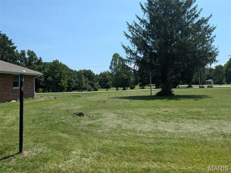 3901 Highway D, Defiance, MO 63341 — listing photo 23 of 32