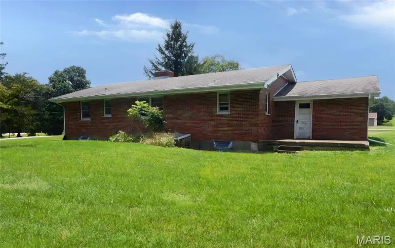 3901 Highway D, Defiance, MO 63341 — listing photo 27 of 32