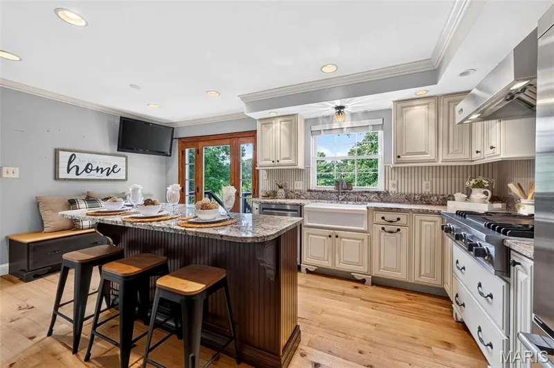 1841 Newburyport Road, Chesterfield, MO 63005 — listing photo 10 of 69