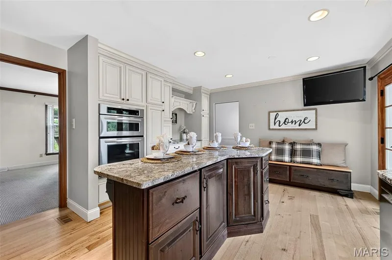 1841 Newburyport Road, Chesterfield, MO 63005 — listing photo 12 of 69