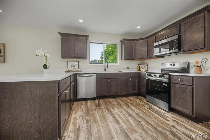 102 Rockaway Drive, O'Fallon, MO 63368 — listing photo 12 of 34