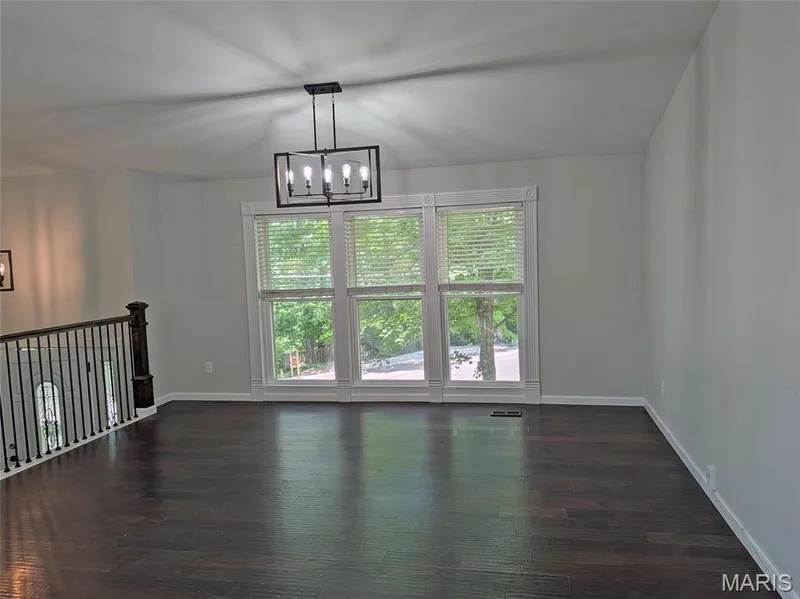 41 Oak Forest Drive, St Charles, MO 63303 — listing photo 11 of 42