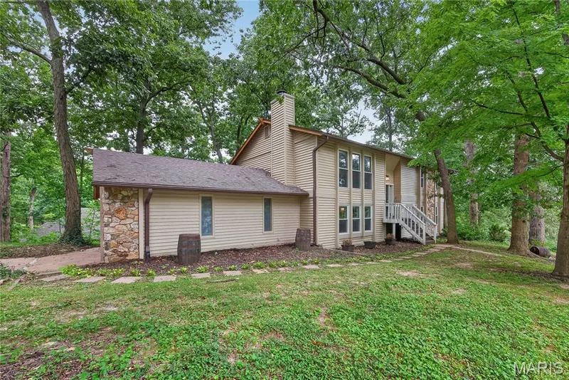 41 Oak Forest Drive, St Charles, MO 63303 — listing photo 3 of 42