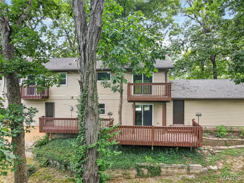 41 Oak Forest Drive, St Charles, MO 63303 — listing photo 6 of 42