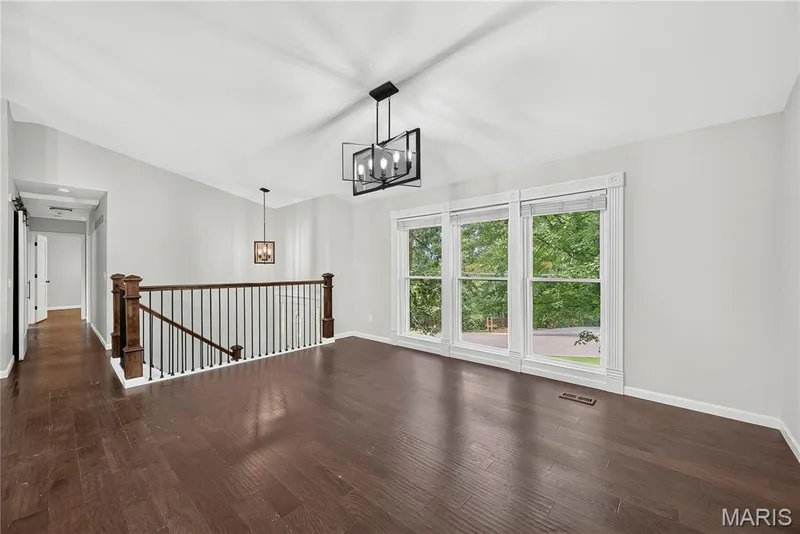 41 Oak Forest Drive, St Charles, MO 63303 — listing photo 9 of 42