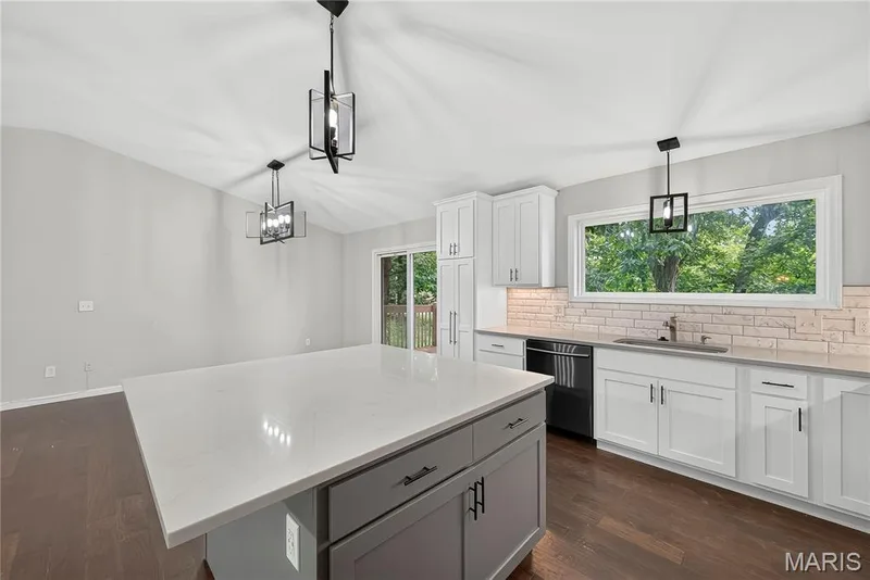 41 Oak Forest Drive, St Charles, MO 63303 — listing photo 20 of 42