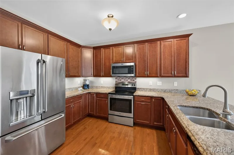 Stainless steel appliances — 1125 Duxbury Lane, O'Fallon, MO 63366