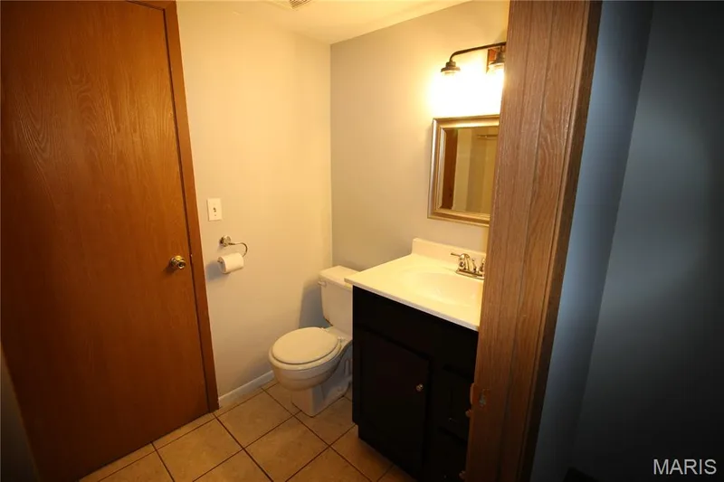 1502 Surrey Lane, St Peters, MO 63304 — listing photo 11 of 20