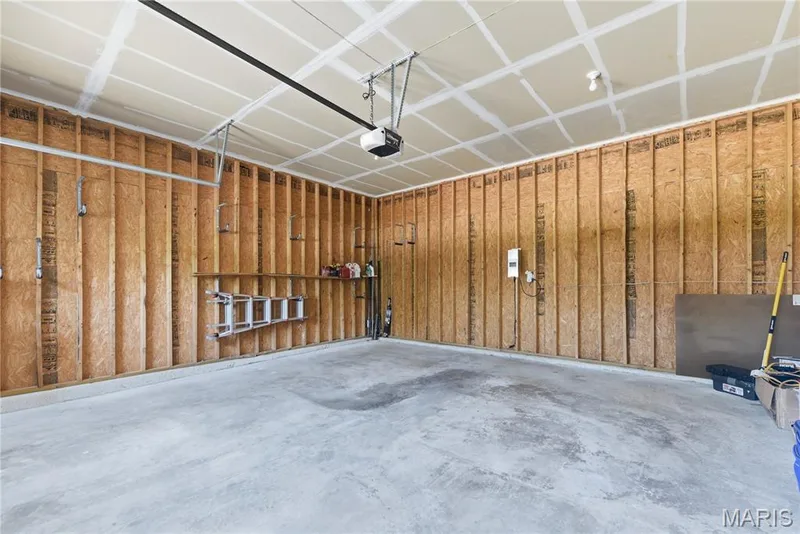 Additional second large 2 car garage — 5500 Wooded Creek Drive, O'Fallon, MO 63304