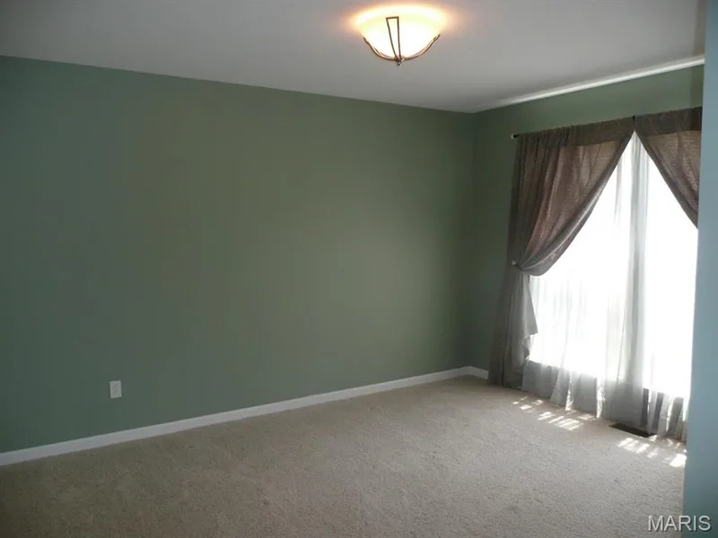 Second bedroom off foyer. — 118 Fallon Villa Court, O'Fallon, MO 63368