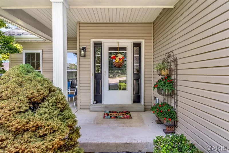 11 Towergate Court, Lake St. Louis, MO 63367 — listing photo 2 of 49