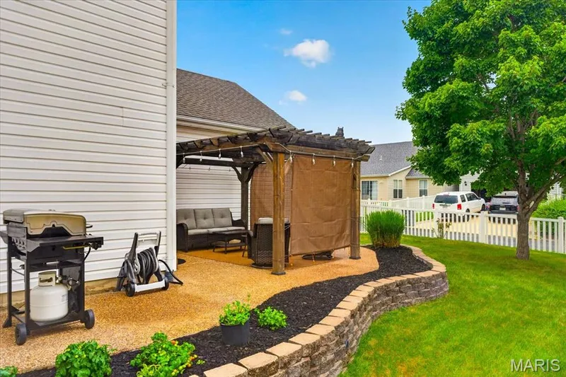 206 Hawksbury Place, O'Fallon, MO 63368 — listing photo 43 of 66
