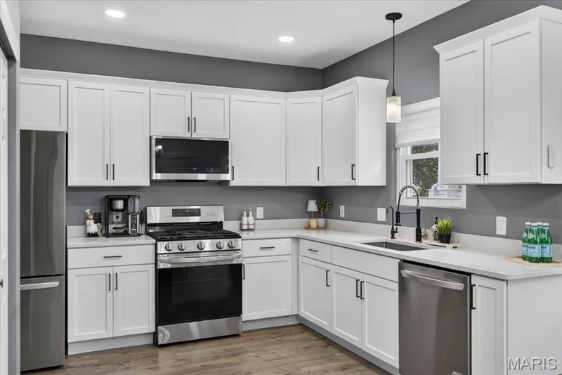 206 Hawksbury Place, O'Fallon, MO 63368 — listing photo 9 of 66