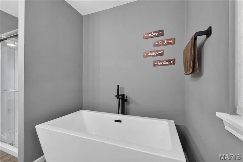 206 Hawksbury Place, O'Fallon, MO 63368 — listing photo 24 of 66