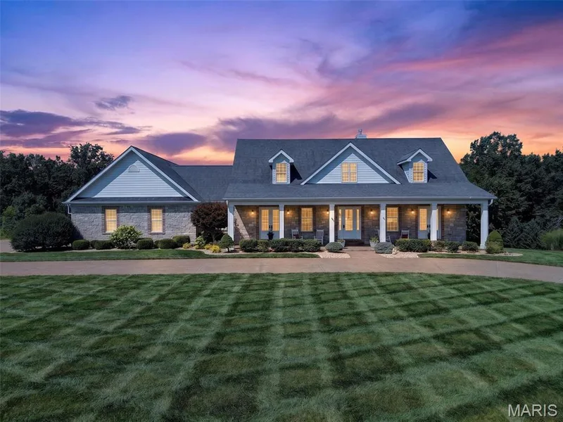 1320 Diehr Road, Wentzville, MO 63385 — listing photo 9 of 93