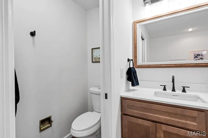 15809 Kersten Ridge Dr, Chesterfield, MO 63017 — listing photo 21 of 40