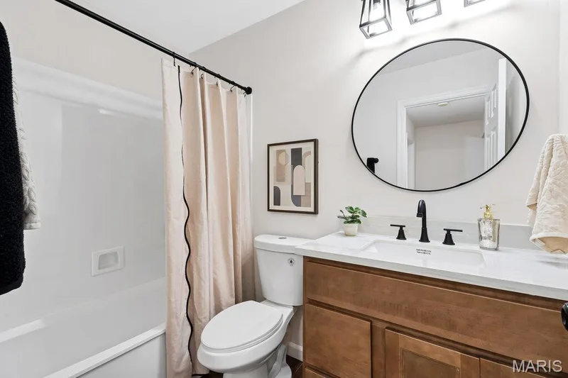 15809 Kersten Ridge Dr, Chesterfield, MO 63017 — listing photo 24 of 40