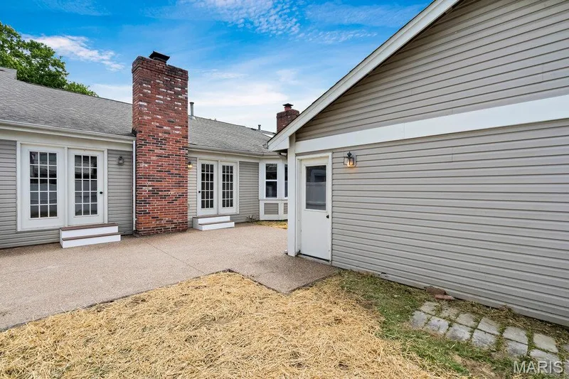 15809 Kersten Ridge Dr, Chesterfield, MO 63017 — listing photo 31 of 40