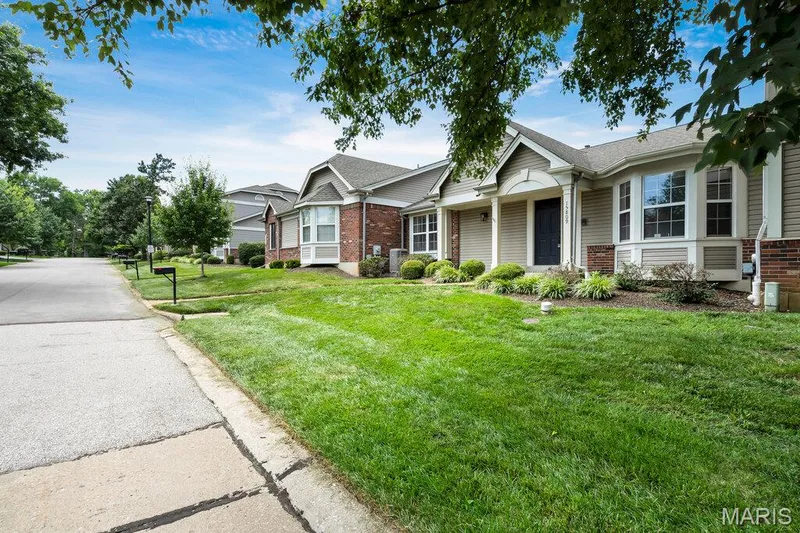 15809 Kersten Ridge Dr, Chesterfield, MO 63017 — listing photo 40 of 40