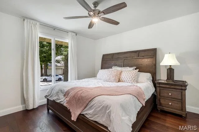 This room accommodates a king bed and has 2 double door closets. It is likely possible to make this and the adjacent bath into an accessible bed & bath. — 15578 Summer Lake Drive, Chesterfield, MO 63017