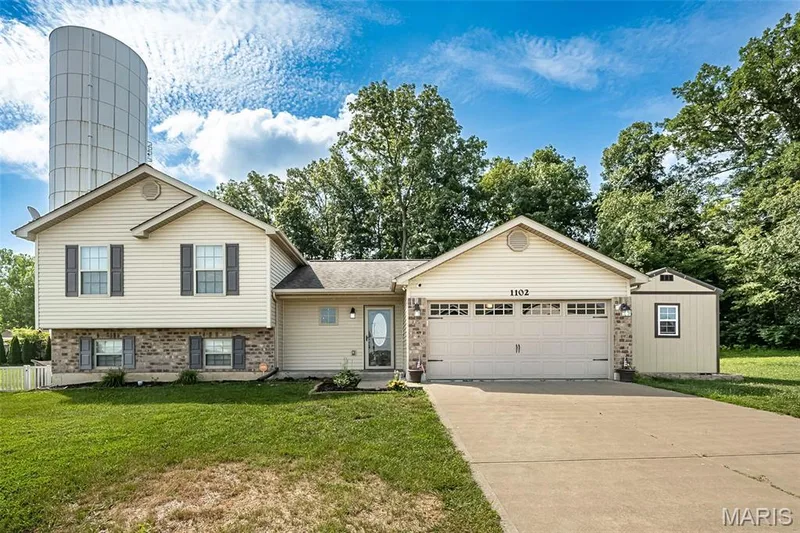 1102 Marathon Drive, Foristell, MO 63348 — listing photo 2 of 37