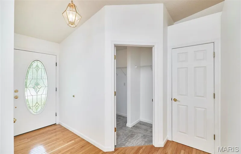12 Battersea Court #3B, O'Fallon, MO 63366 — listing photo 4 of 52