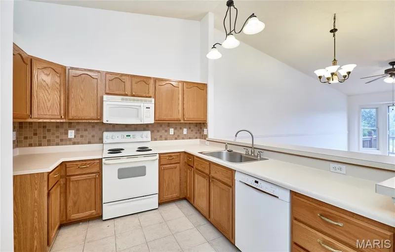 12 Battersea Court #3B, O'Fallon, MO 63366 — listing photo 14 of 52