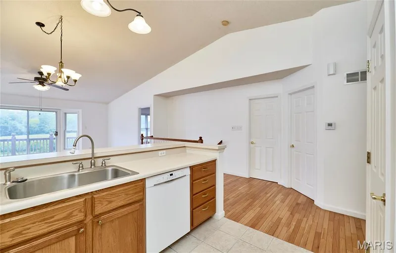 12 Battersea Court #3B, O'Fallon, MO 63366 — listing photo 17 of 52